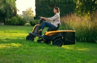 Stiga akumulatroski traktor Swift 372e