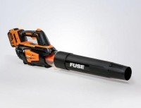 Fuse akumulatorski puhač za lišće VBV 2420